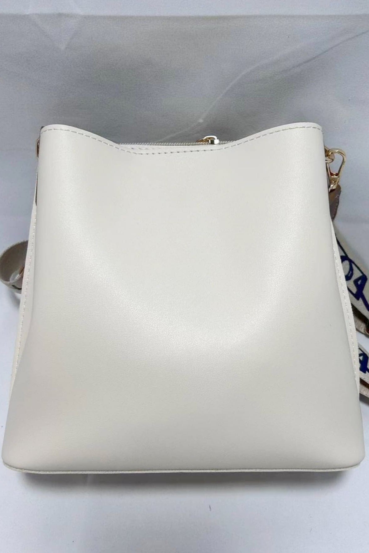 Borsa elegante a tracolla con catena foulard