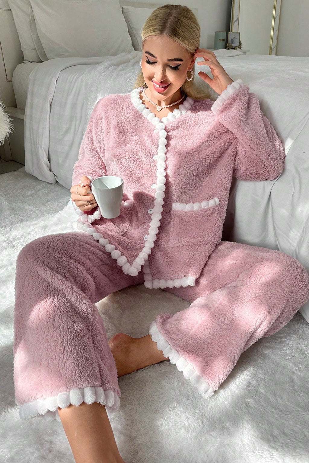 Pigiama in pile con doppie tasche