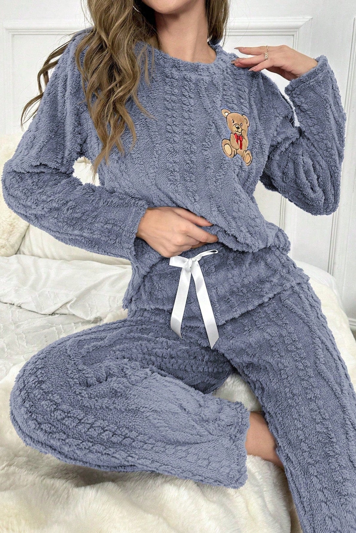 Pigiama in pile con motivo a maglia e orsetto
