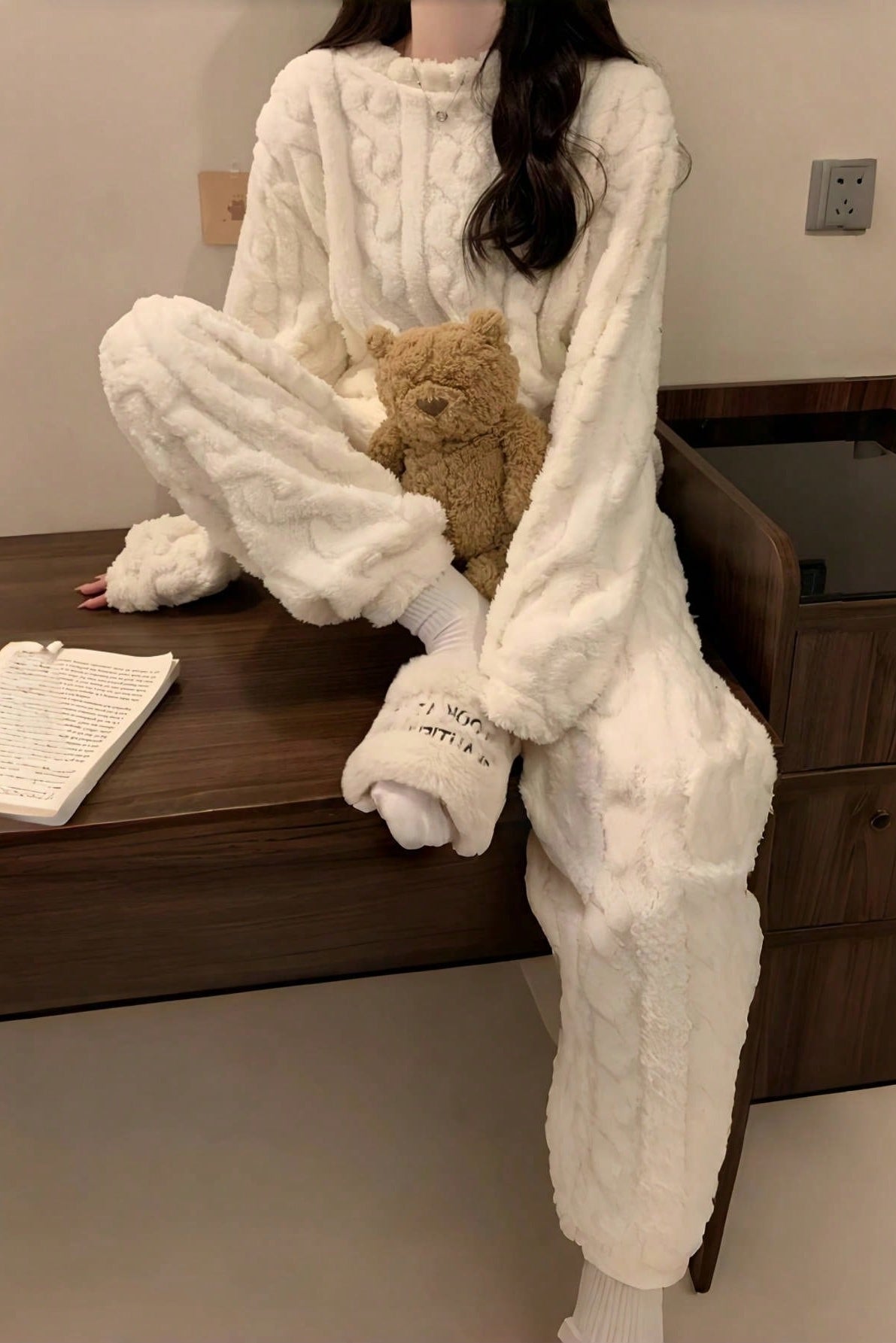 Pigiama in pile con motivo a maglia