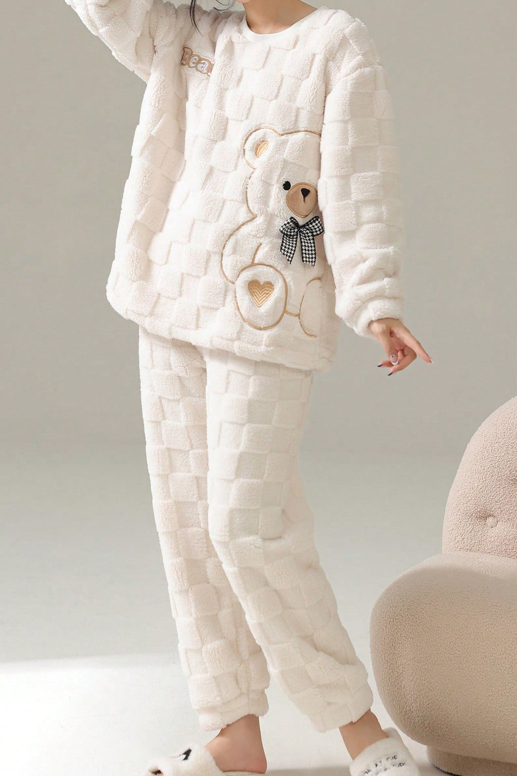 Pigiama in pile con motivo a orsetto