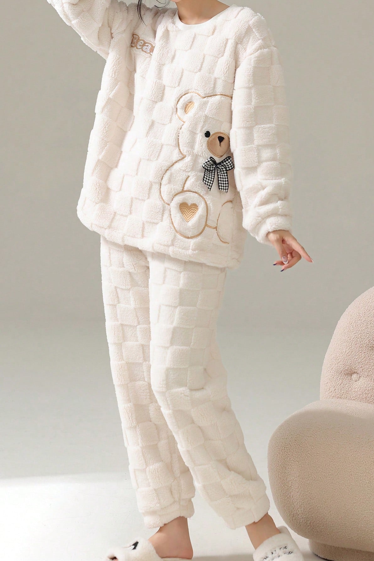Pigiama in pile con motivo a orsetto