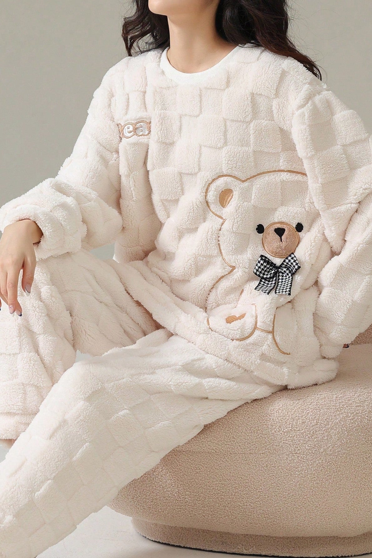 Pigiama in pile con motivo a orsetto