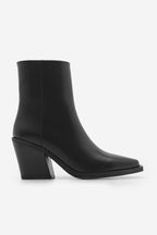 Women's Pointed Toe Western Boots