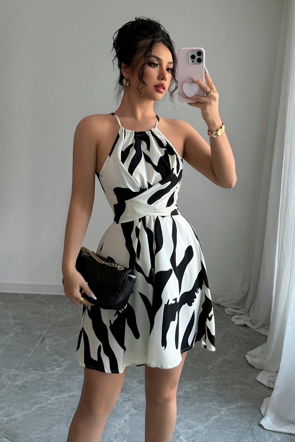 Abito donna senza maniche collo rotondo gonna corta