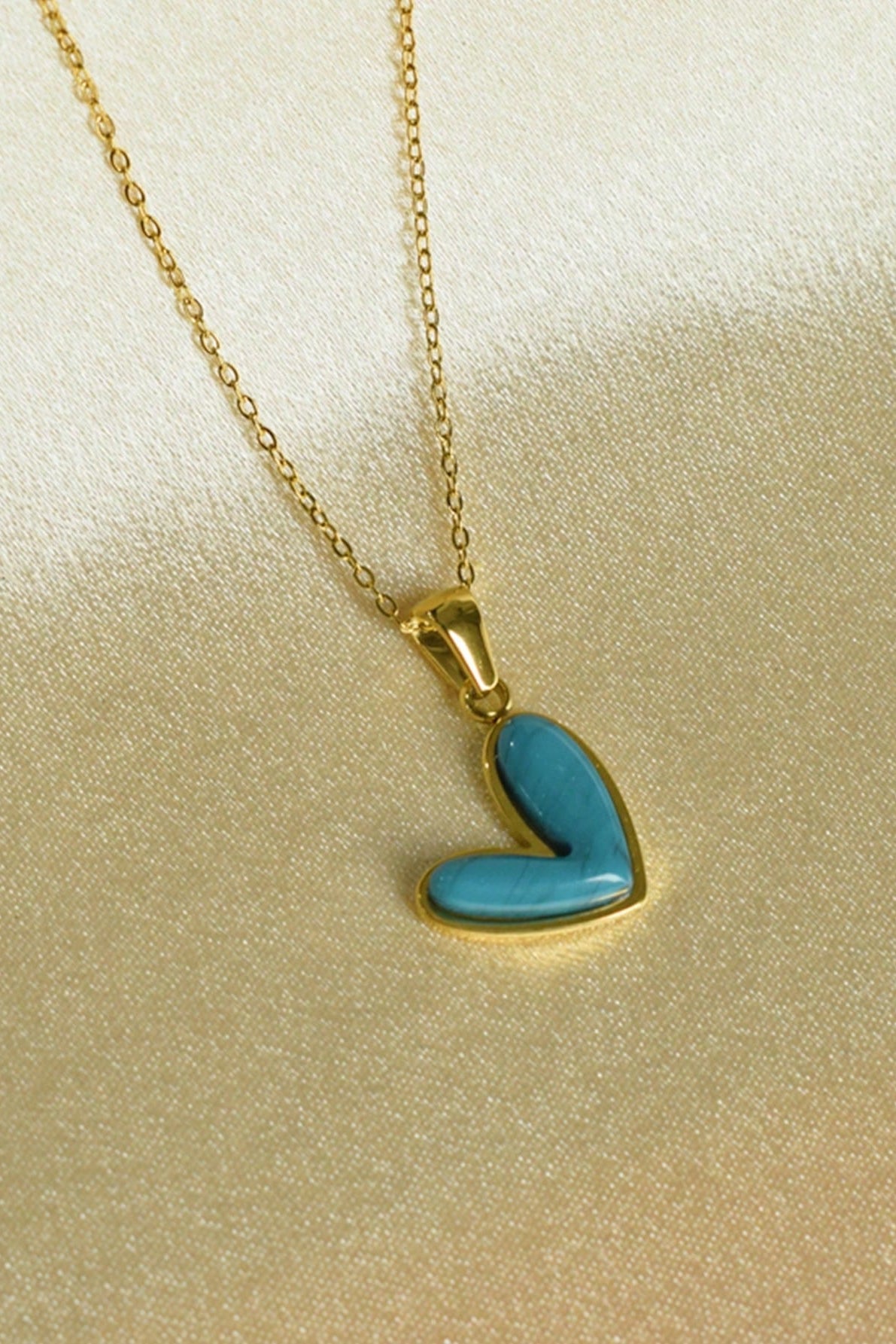 Ciondolo con motivo a cuore