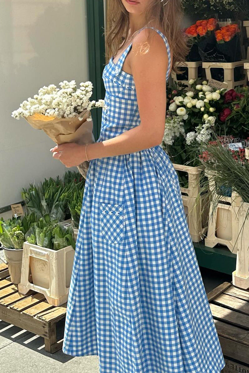 Vestido con escote cuadrado y falda larga