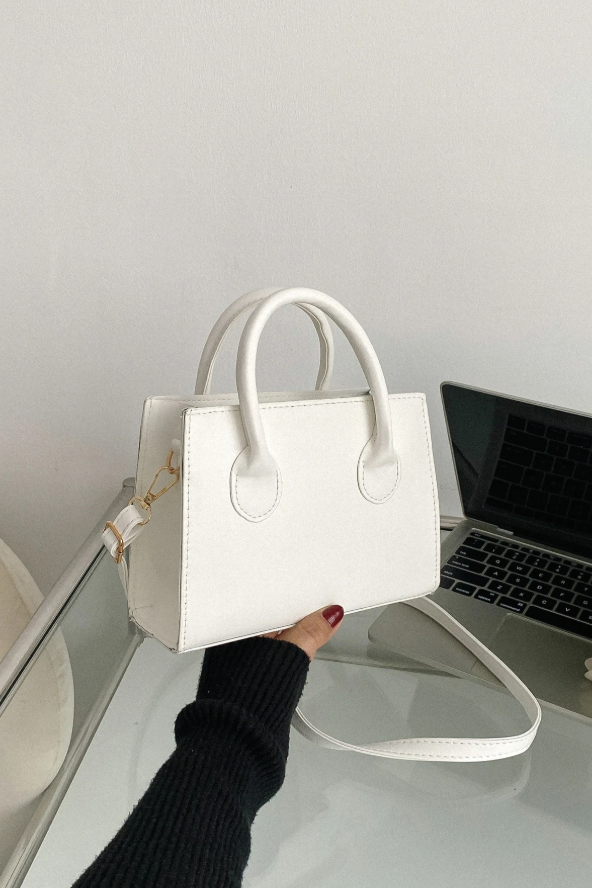 Borsa quadrata piccola a tracolla con zip