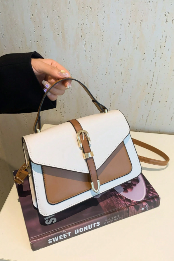 Borsa a tracolla con chiusura a fibbia