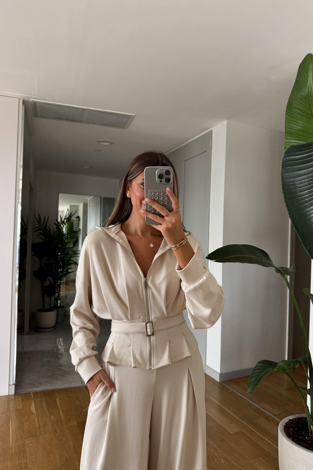 Completo in modal con cintura