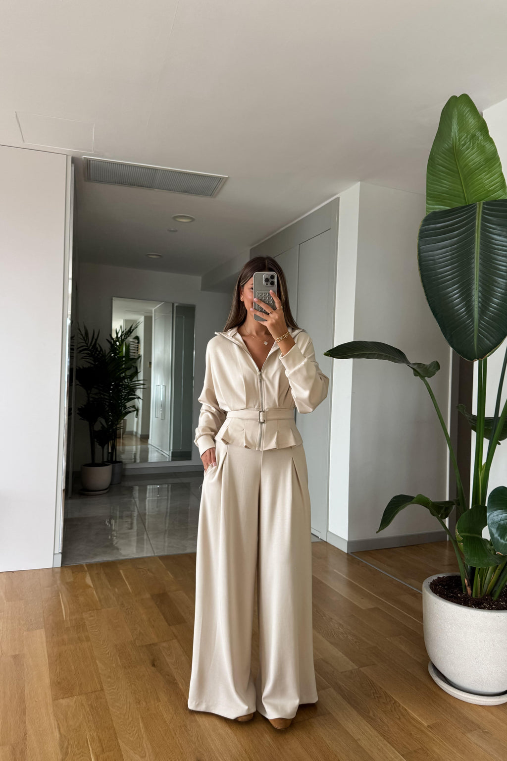 Completo in modal con cintura