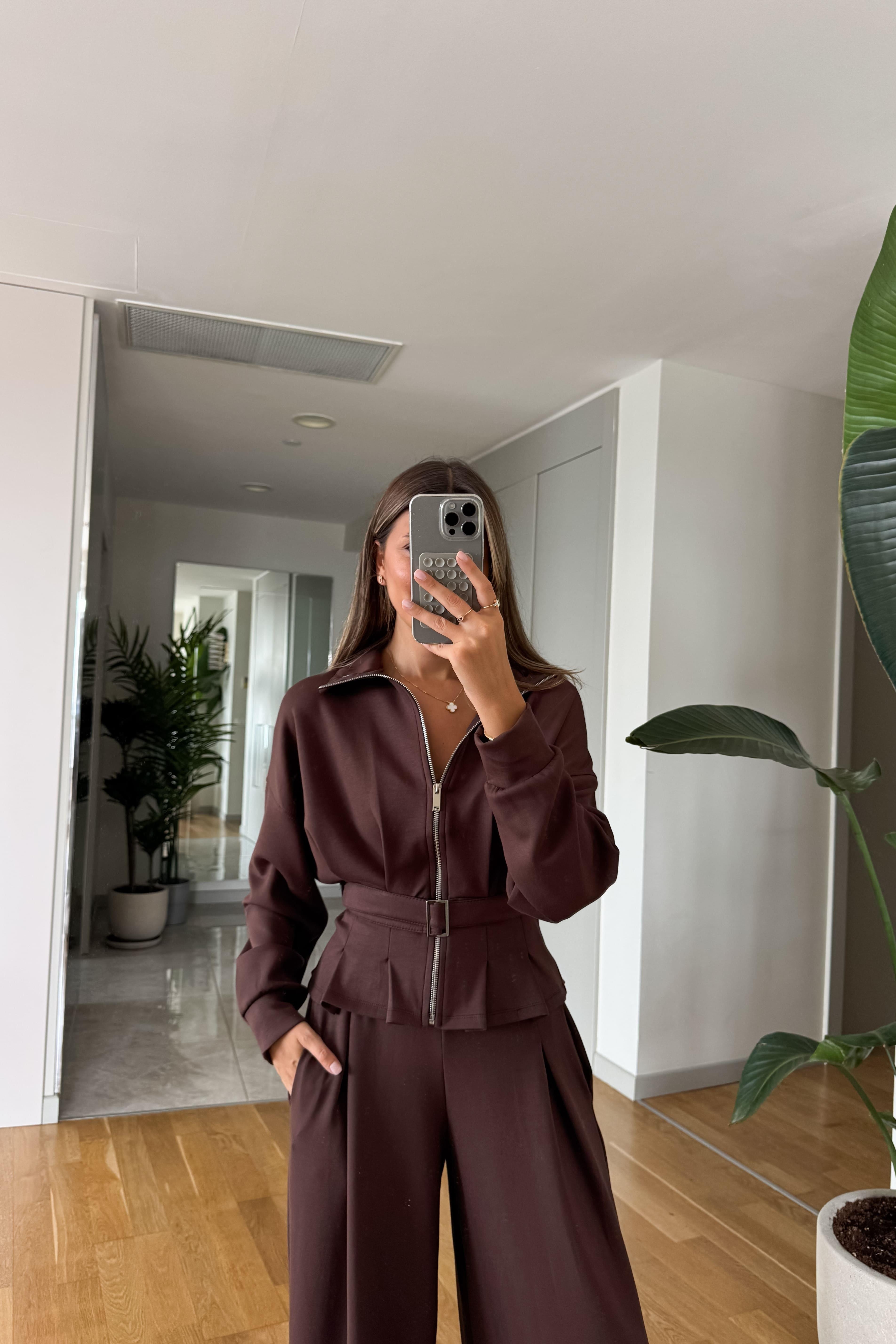 Completo in modal con cintura