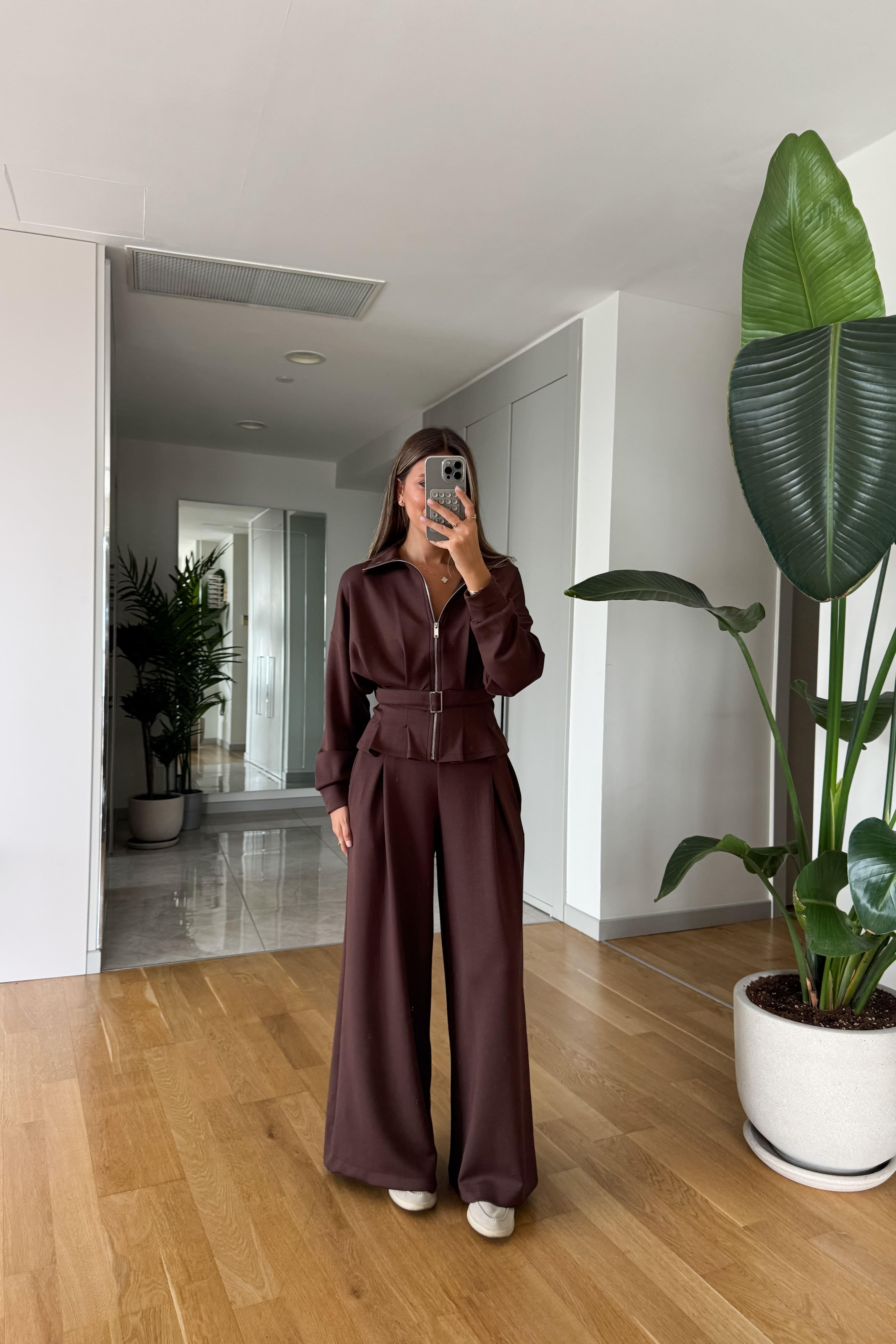 Completo in modal con cintura