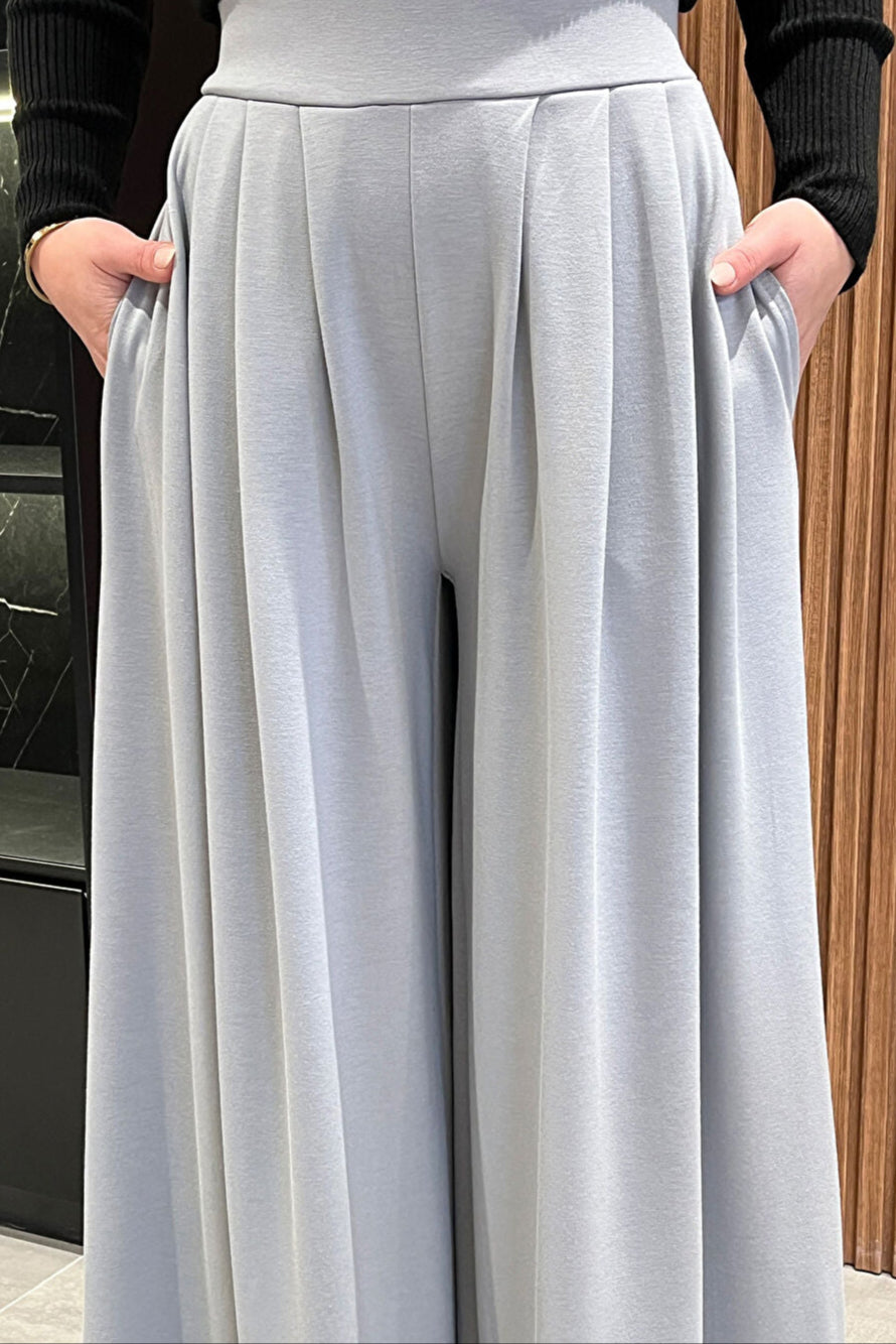 Wide-Leg Pants & Skirt