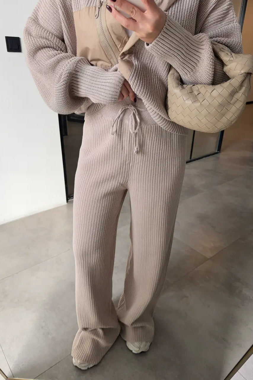 Completo in maglia con tasche paracadute