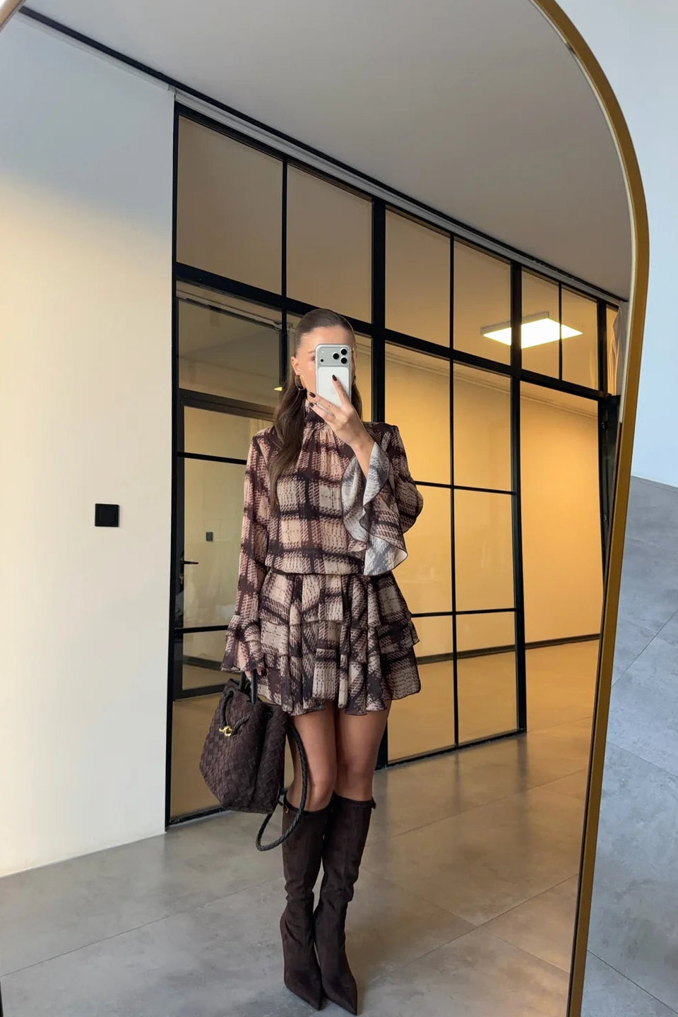 Vestido mini de tul a cuadros con volantes