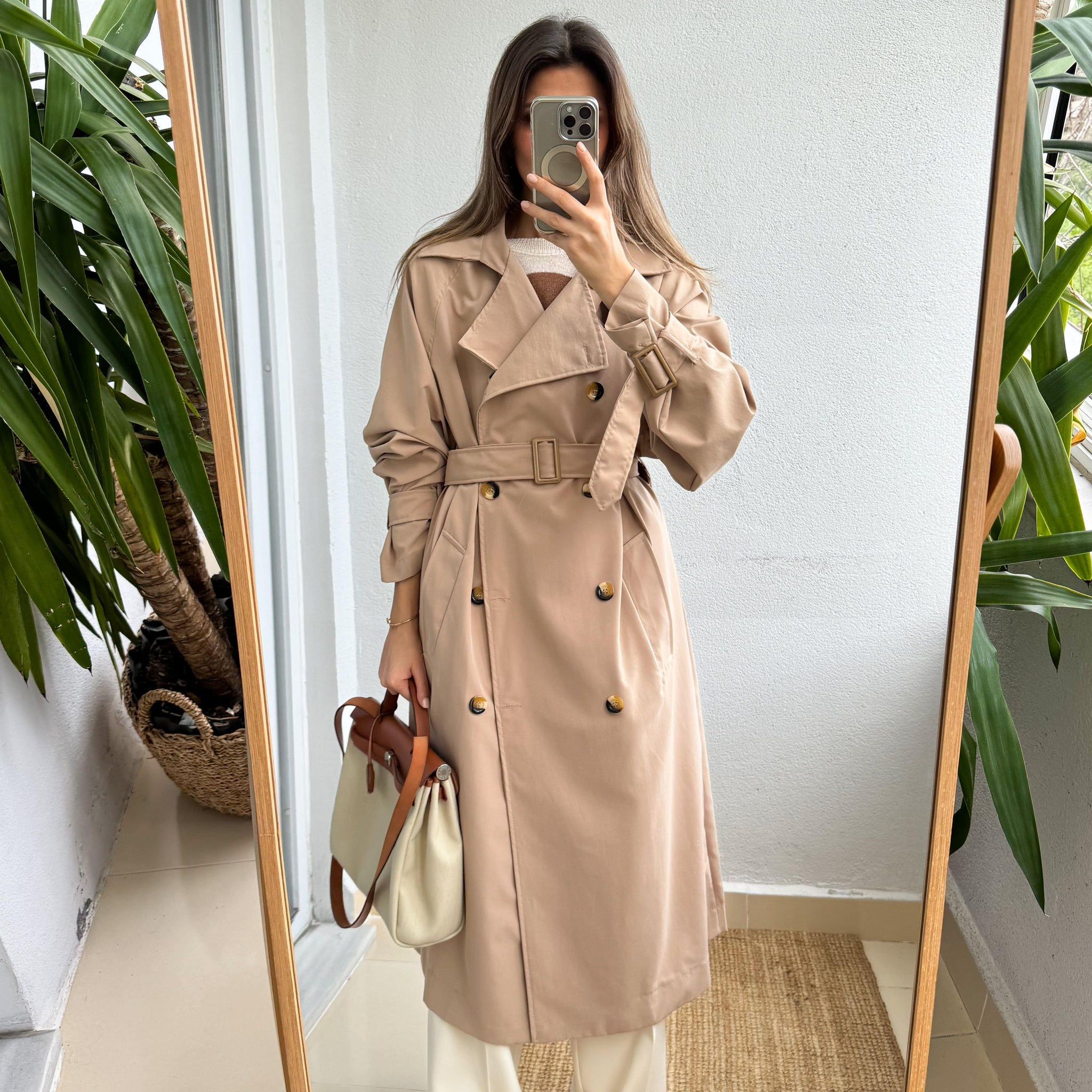 Trench stagionale con cintura