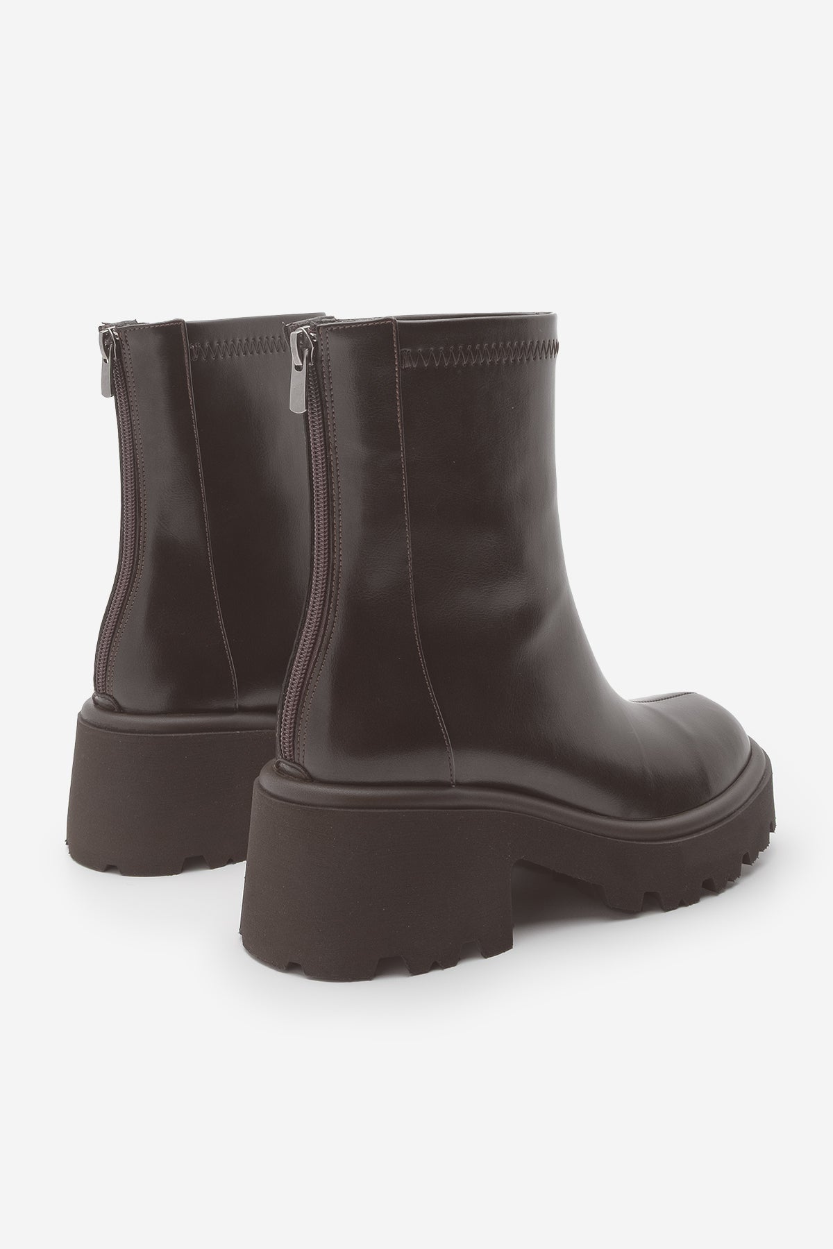 Stivaletto da donna con tacco largo