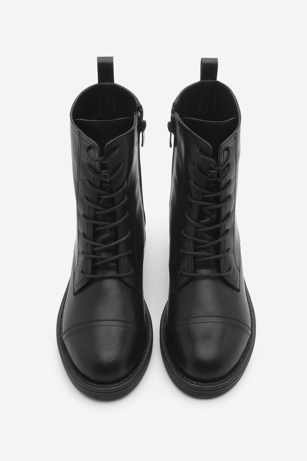 Stivaletto da donna quotidiano con lacci e zip