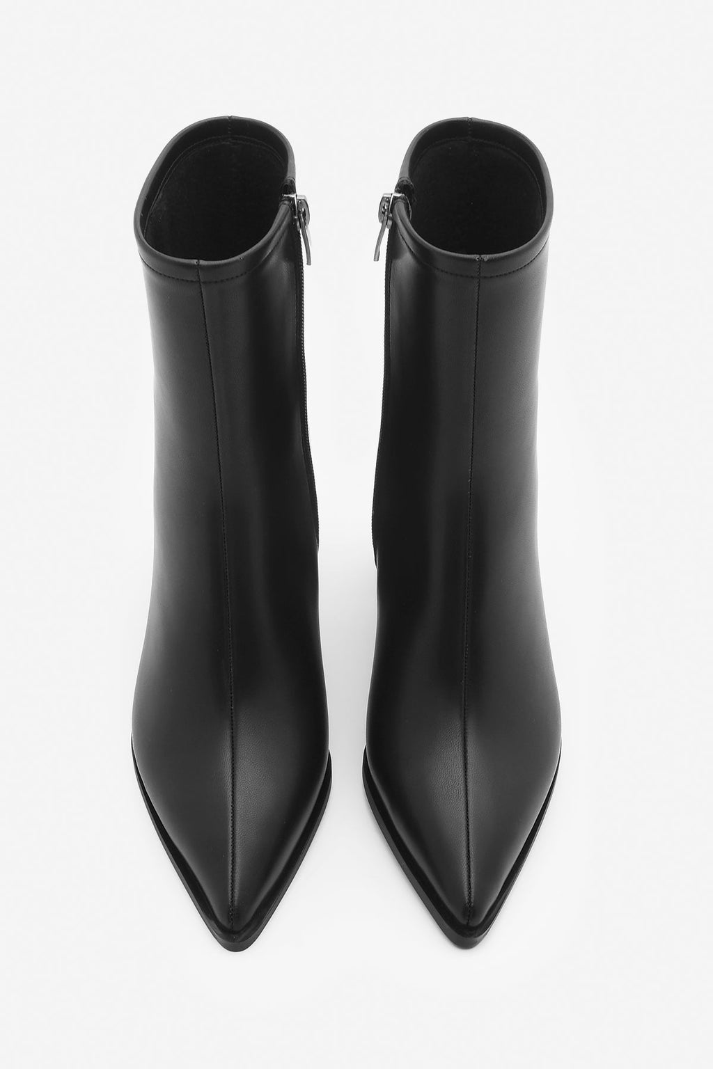 Stivaletto donna con punta affusolata