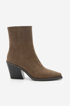 Women's Pointed Toe Western Boots