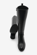 Women's Heeled Boots With Zip