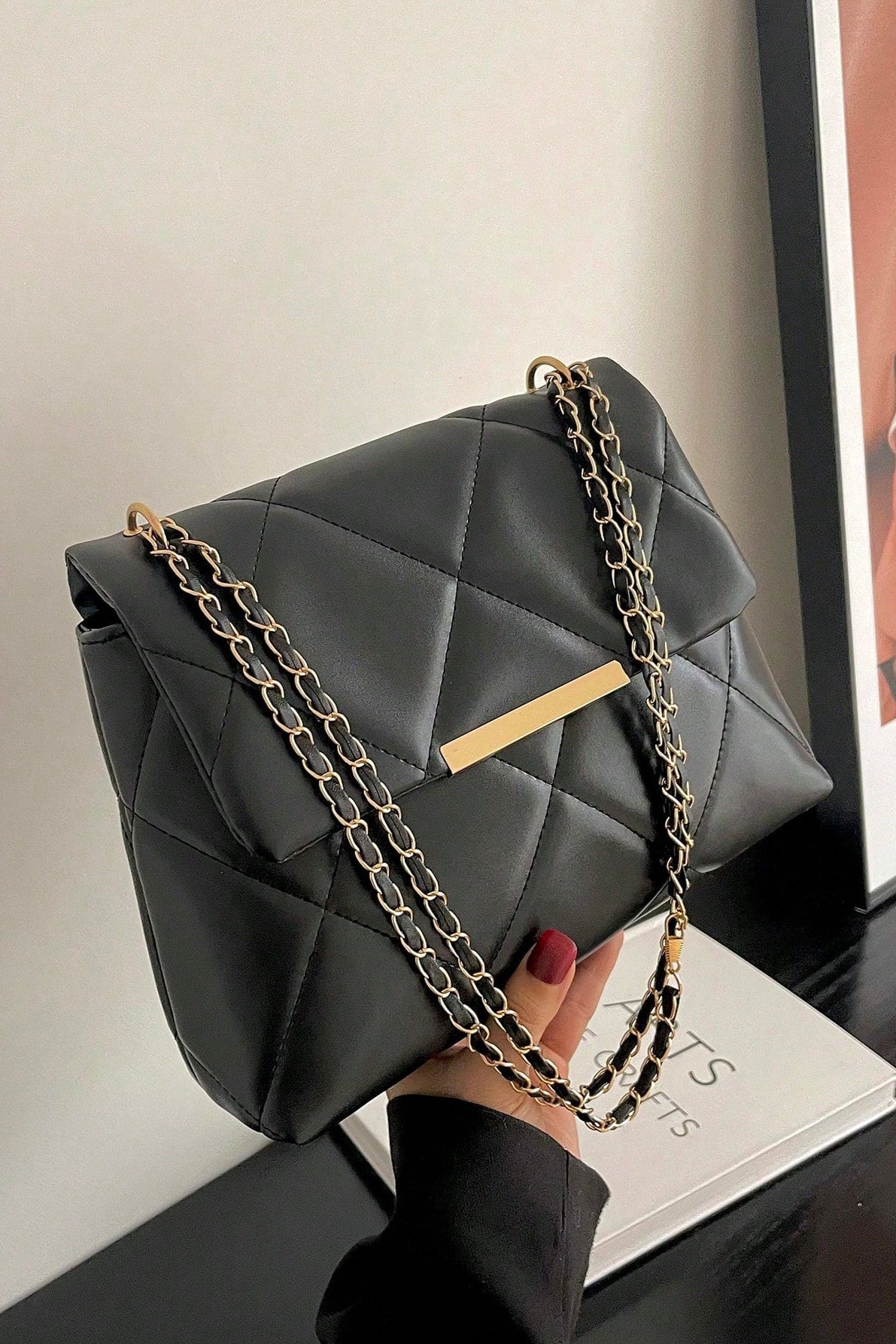 Borsa da donna a quadri con patta