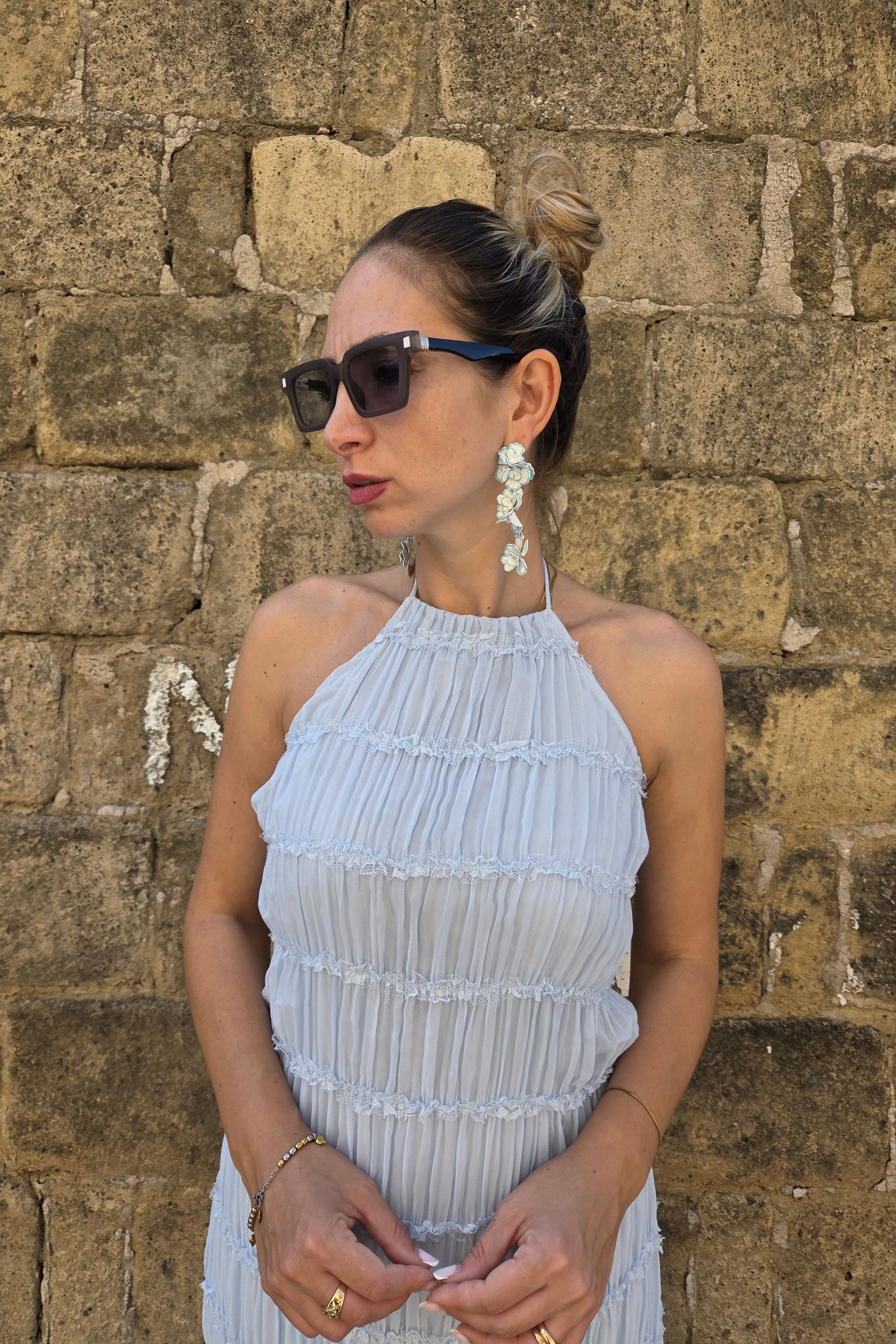 Abito con scollo all’americana e schiena scoperta