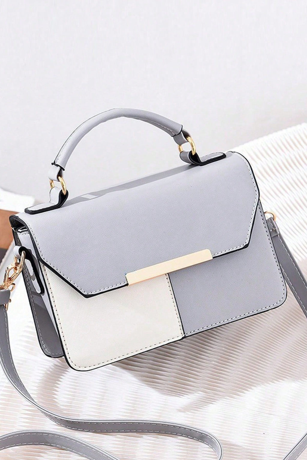 Borsa versatile in stile chic e sobrio