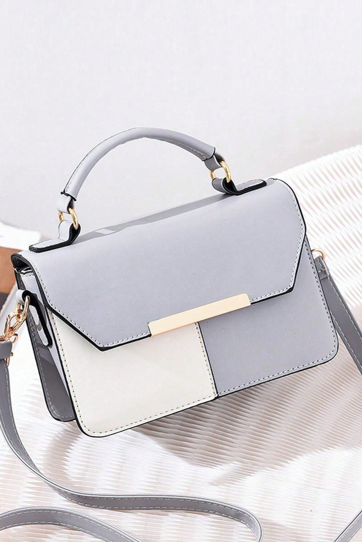 Borsa versatile in stile chic e sobrio