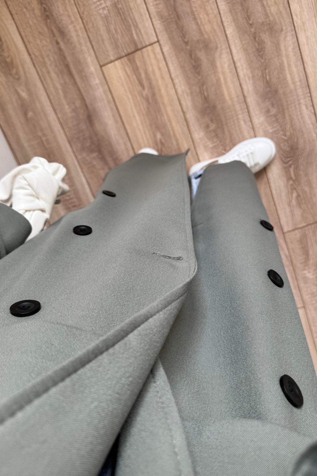 Trench di alta qualità con fodera e gonna lunga