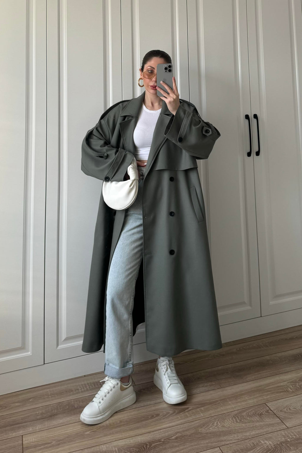 Trench di alta qualità con fodera e gonna lunga