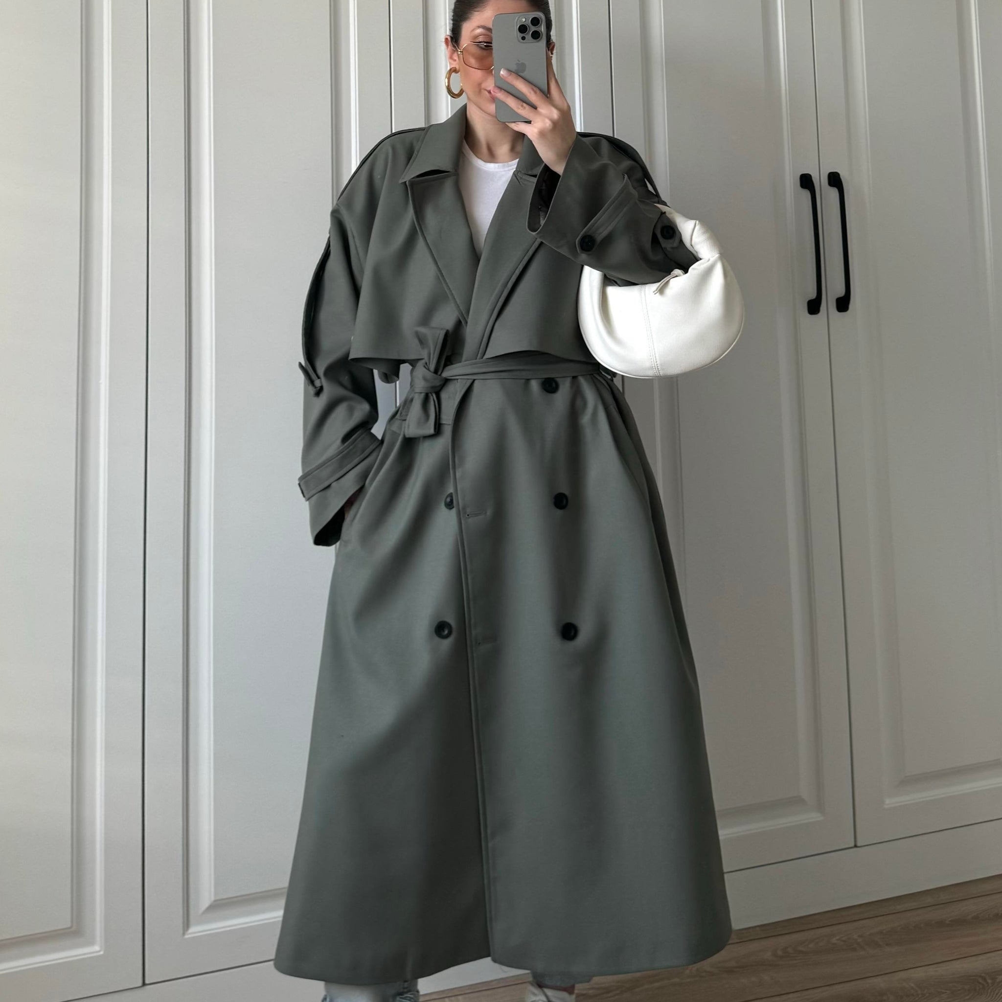 Trench di alta qualità con fodera e gonna lunga